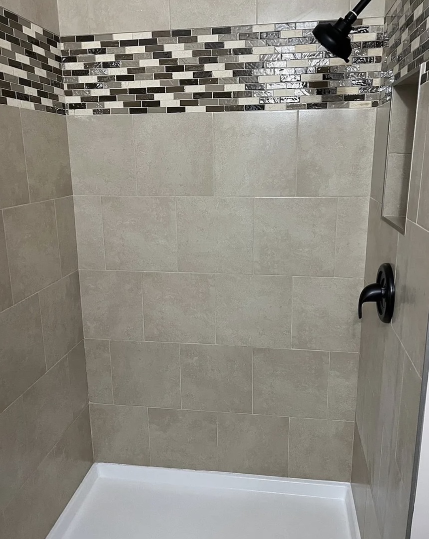 2211 S Stewart Avenue #3B, Lombard, IL 60148