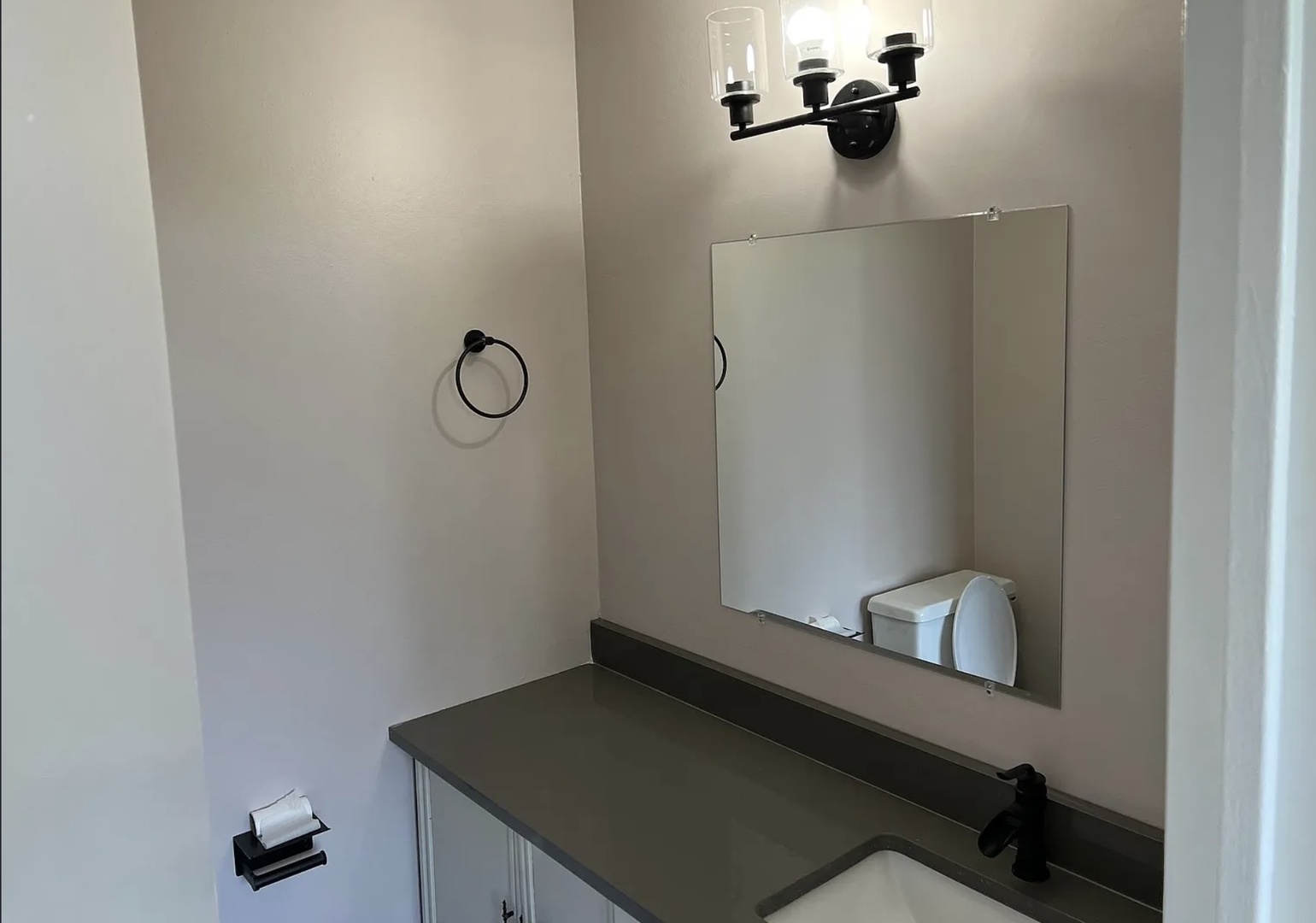 2211 S Stewart Avenue #3B, Lombard, IL 60148