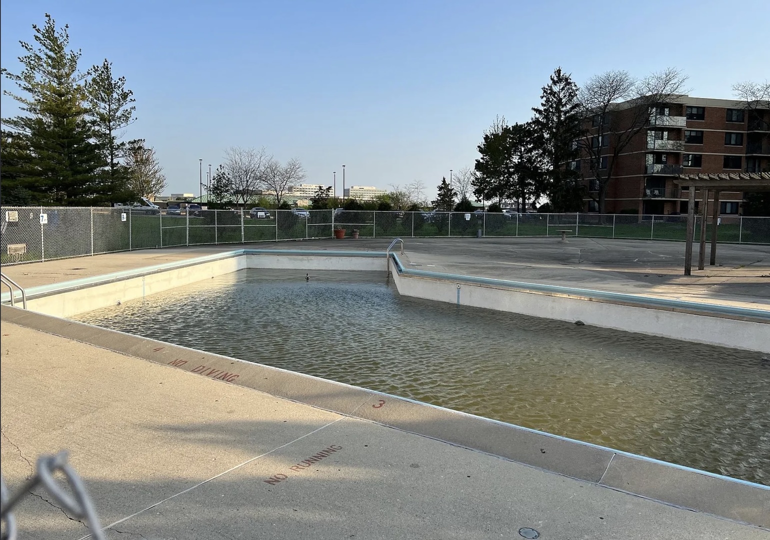 2211 S Stewart Avenue #3B, Lombard, IL 60148