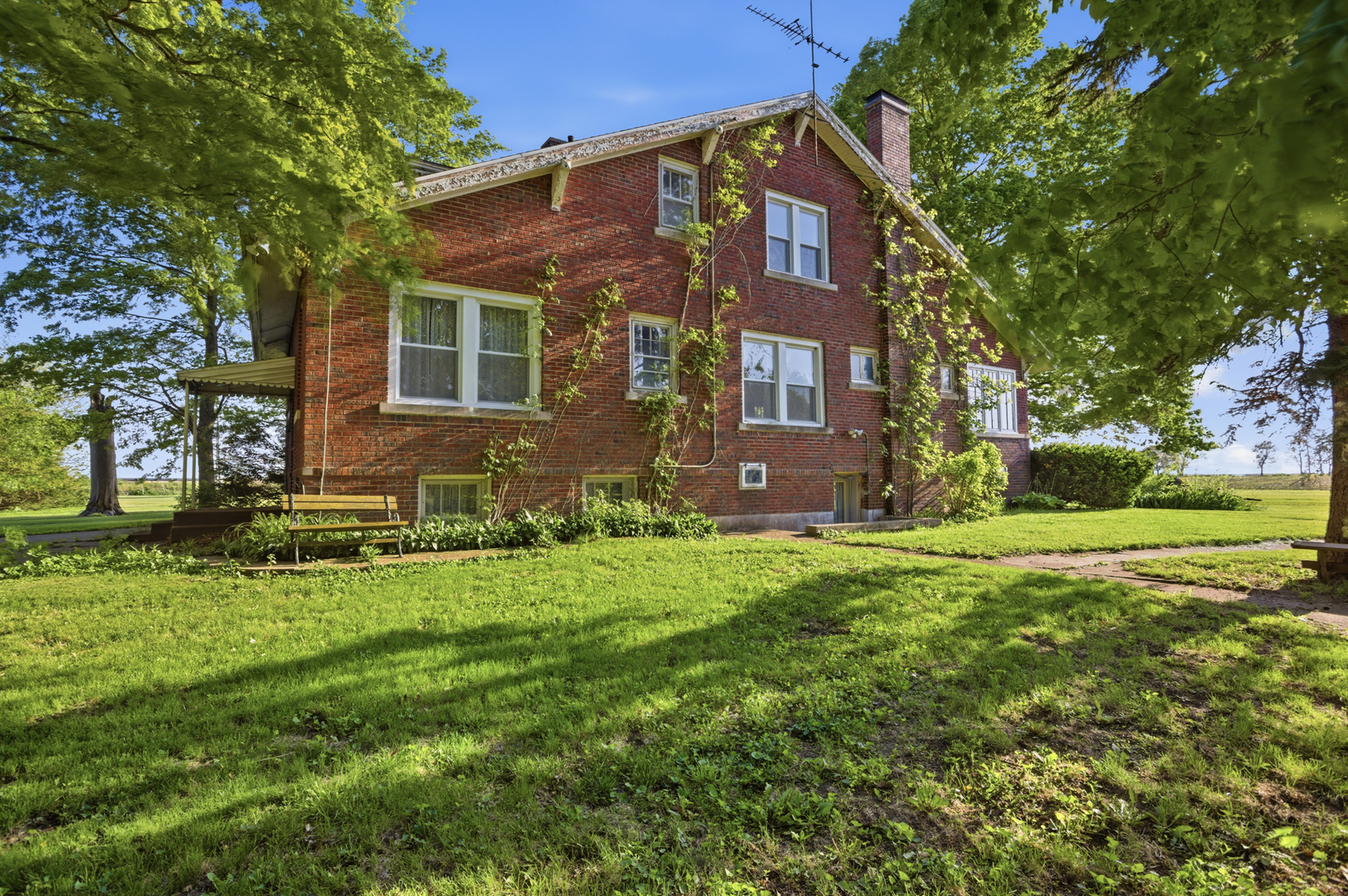 1764 E 500 North Road, Cissna Park, IL 60924