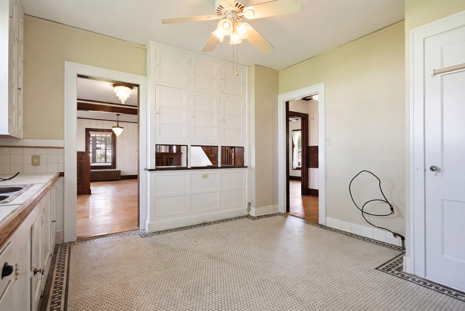 1764 E 500 North Road, Cissna Park, IL 60924