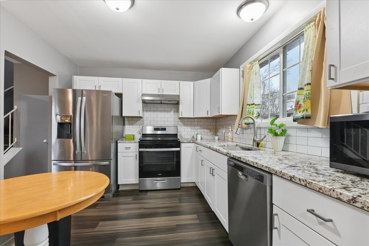 1100 Partridge Avenue, Bolingbrook, IL 60490