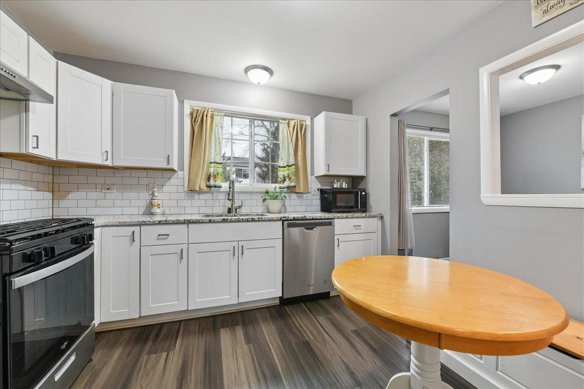 1100 Partridge Avenue, Bolingbrook, IL 60490