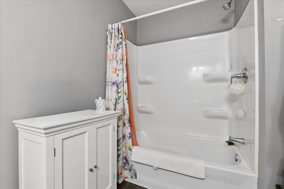 1100 Partridge Avenue, Bolingbrook, IL 60490