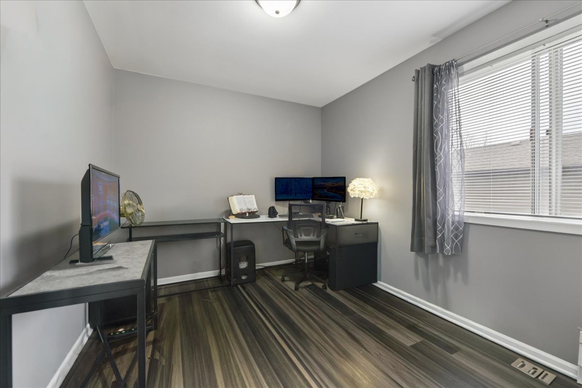 1100 Partridge Avenue, Bolingbrook, IL 60490