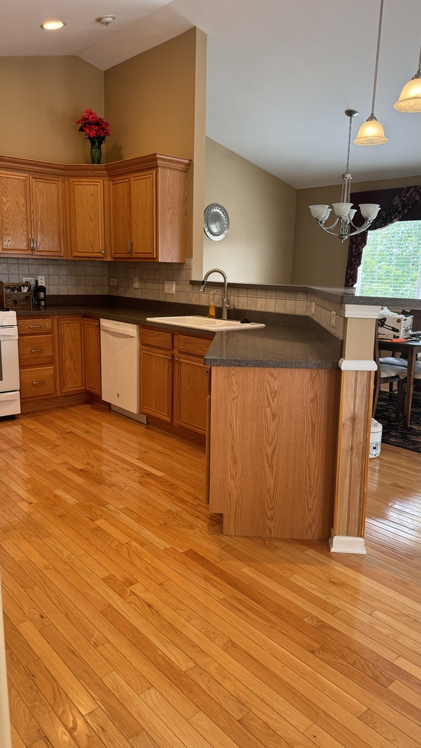 Naperville, IL 60564