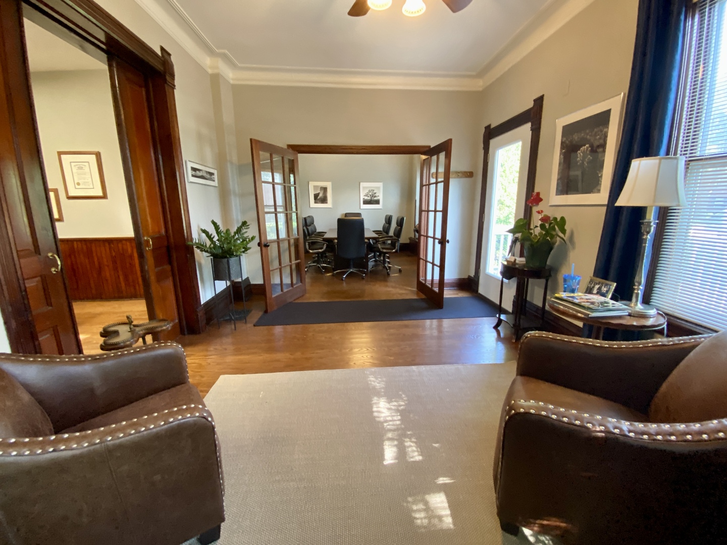 137 W Park Avenue, Libertyville, IL 60048