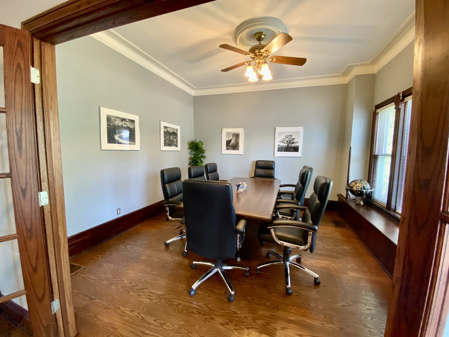 137 W Park Avenue, Libertyville, IL 60048