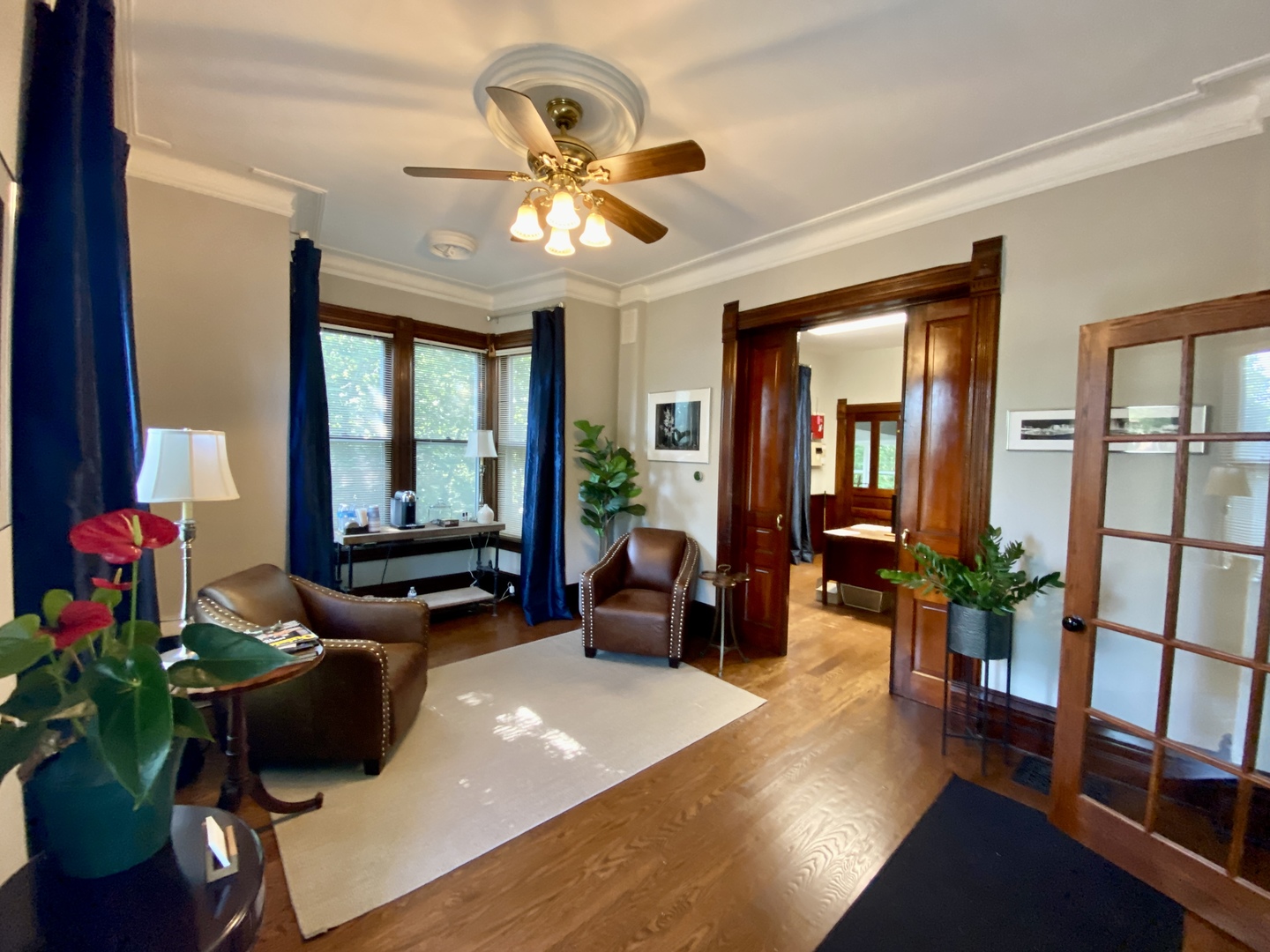 137 W Park Avenue, Libertyville, IL 60048