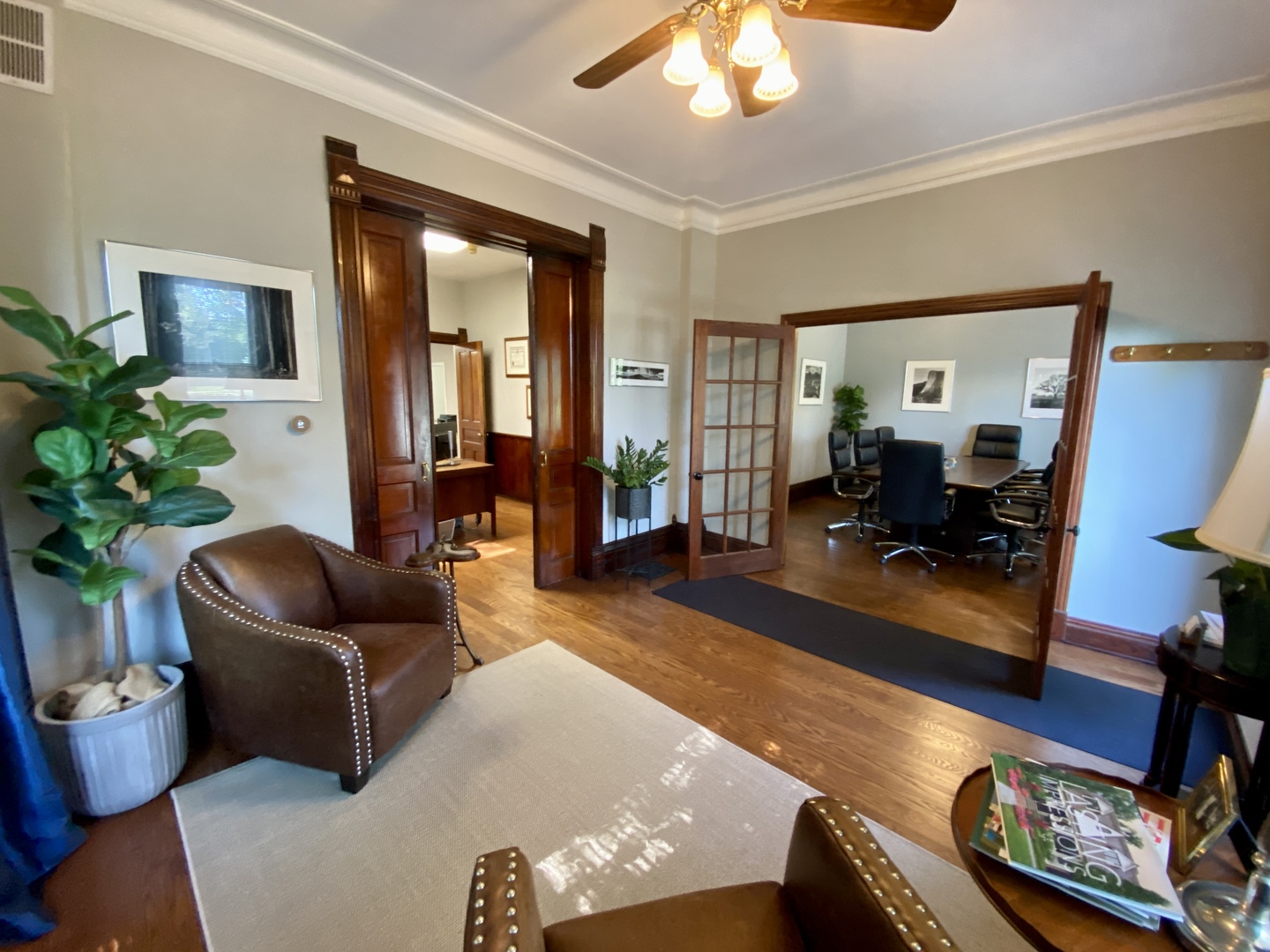 137 W Park Avenue, Libertyville, IL 60048