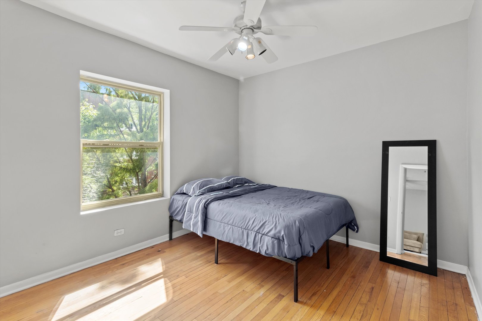 854 E 82nd Street #2, Chicago, IL 60619