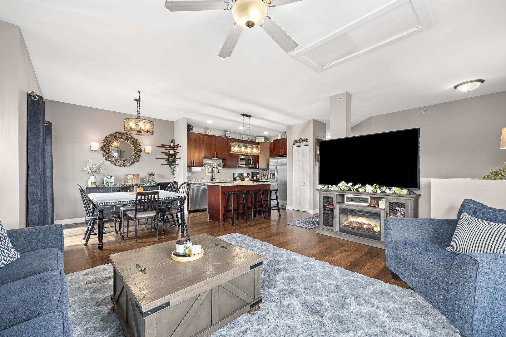 1962 Rena Lane, Yorkville, IL 60560