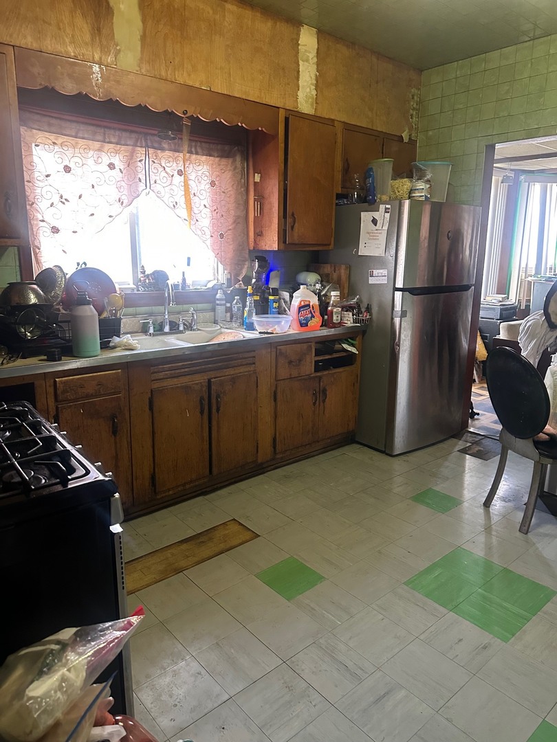 316 W 138th Street, Riverdale, IL 60827