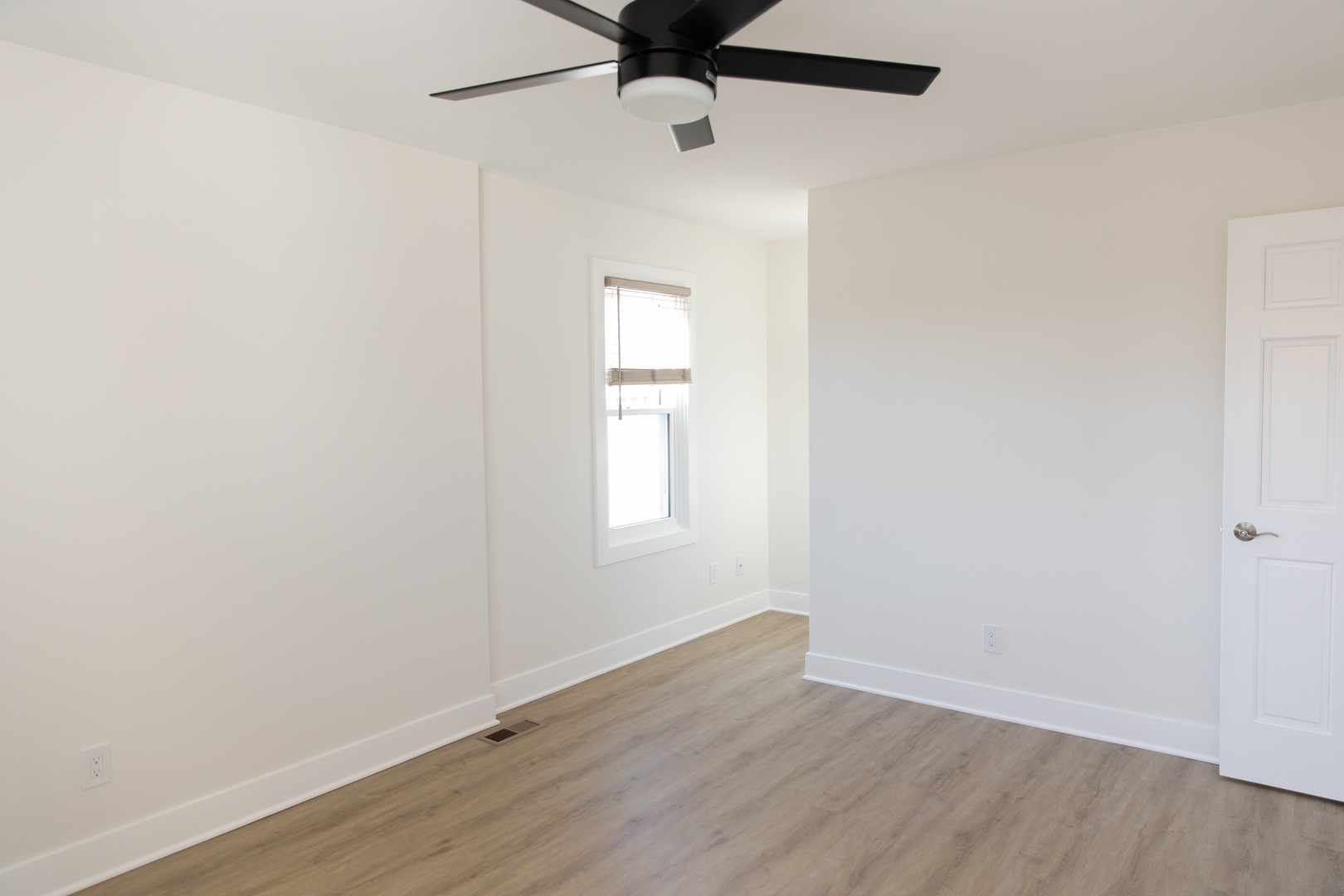 713 Stevens Street #713, Geneva, IL 60134