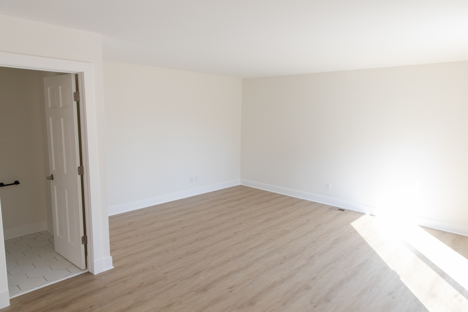 713 Stevens Street #713, Geneva, IL 60134