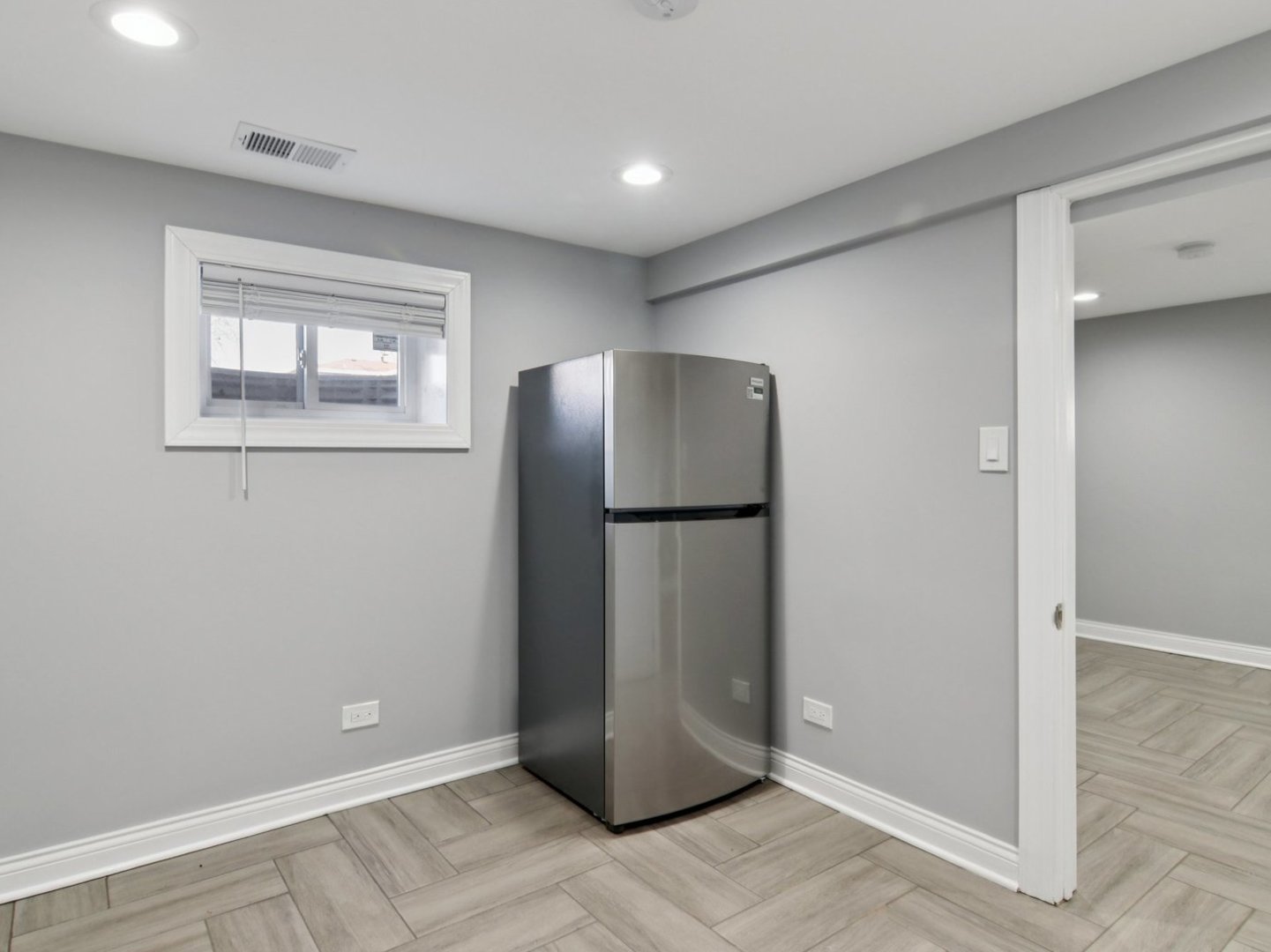 4208 Oak Street, Bellwood, IL 60104