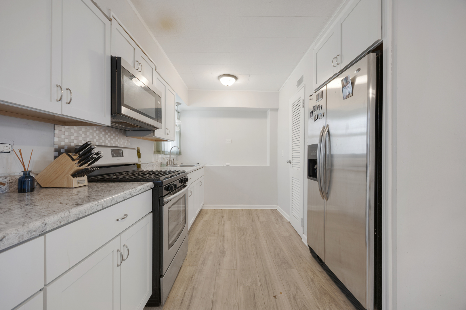 375 Douglas Road, Batavia, IL 60510