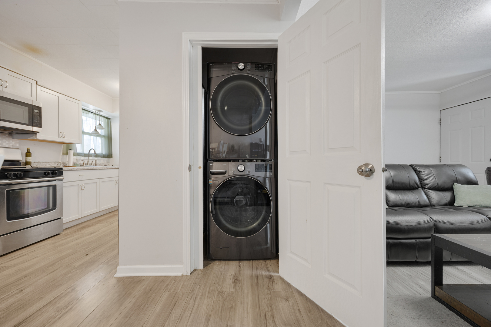 375 Douglas Road, Batavia, IL 60510