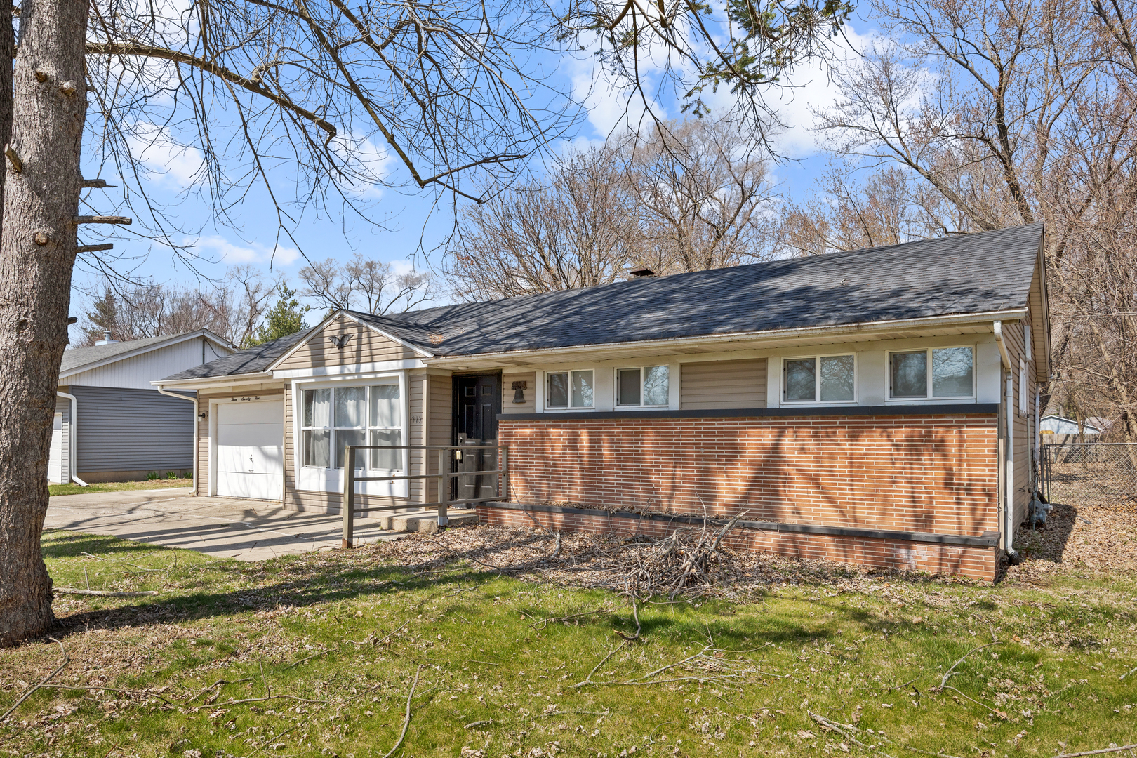 375 Douglas Road, Batavia, IL 60510