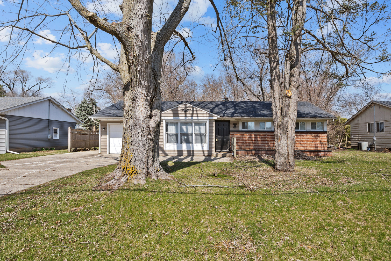 375 Douglas Road, Batavia, IL 60510