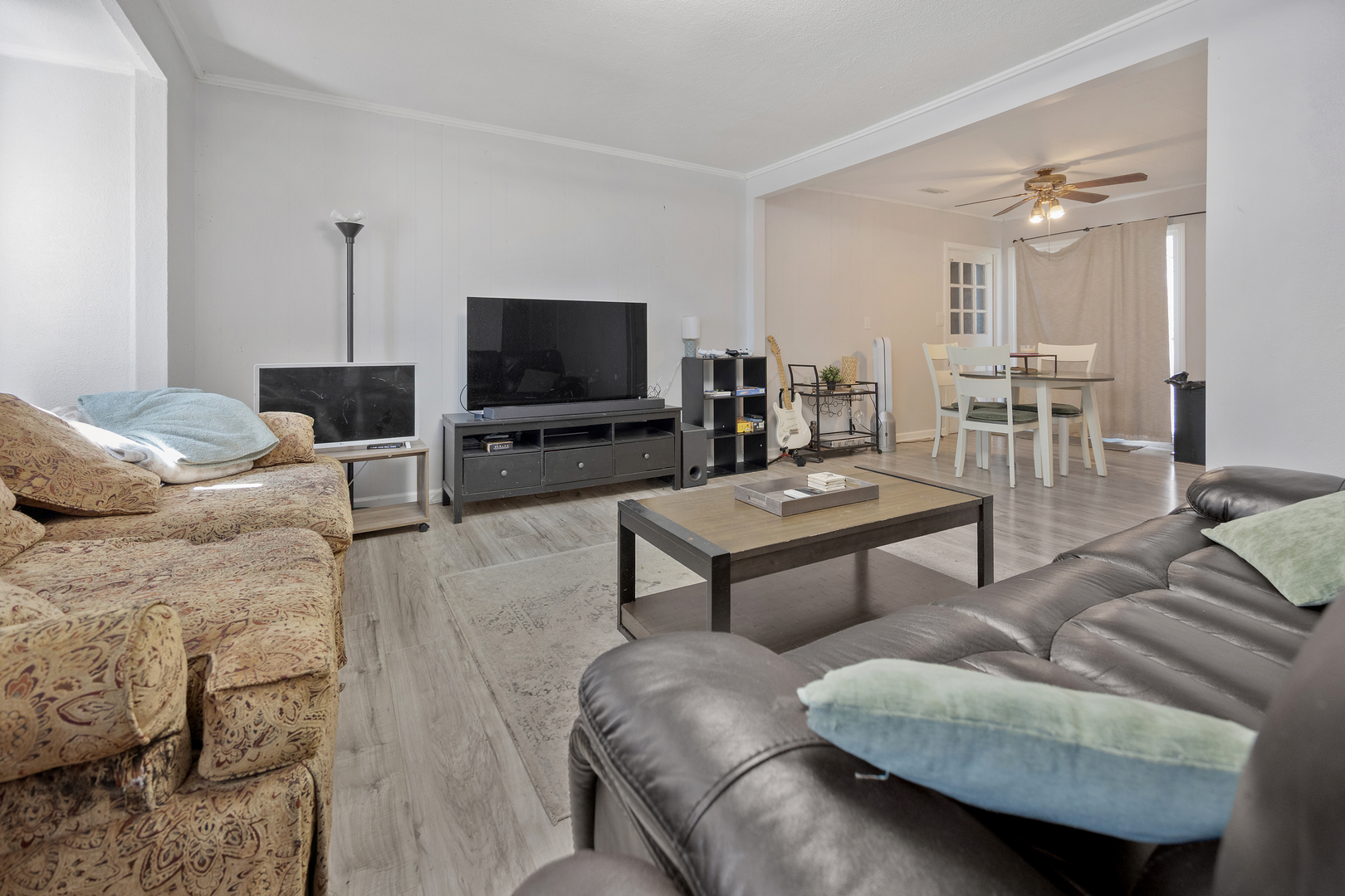 375 Douglas Road, Batavia, IL 60510