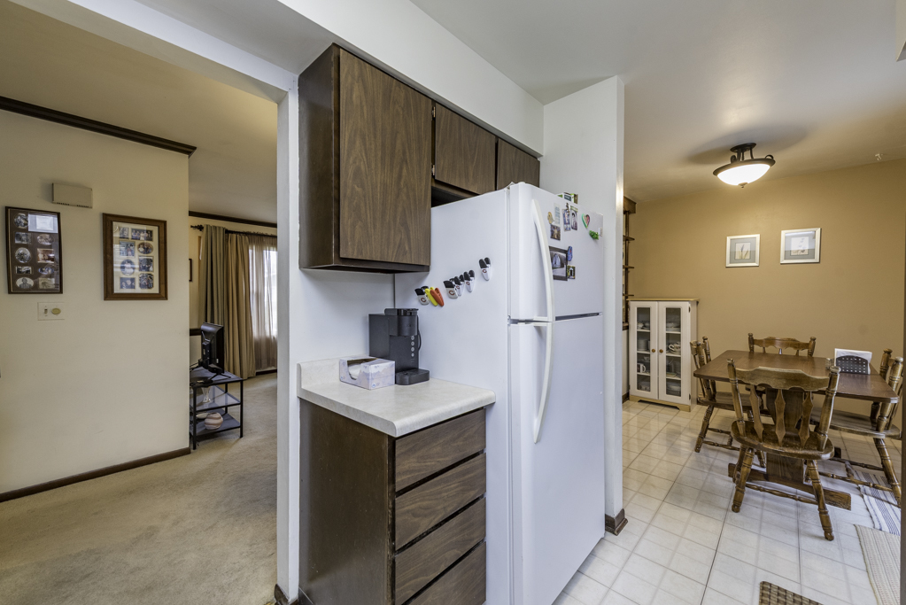 547 Phillips Circle, Antioch, IL 60002