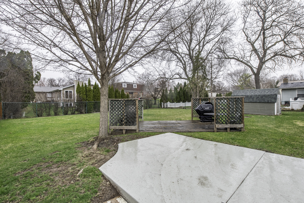 547 Phillips Circle, Antioch, IL 60002