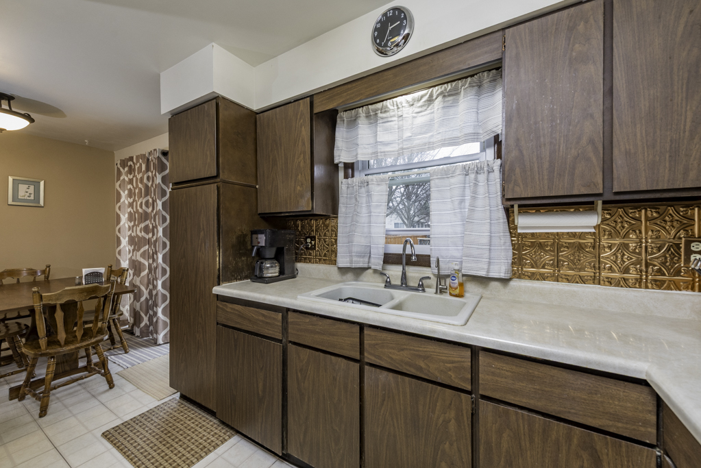 547 Phillips Circle, Antioch, IL 60002