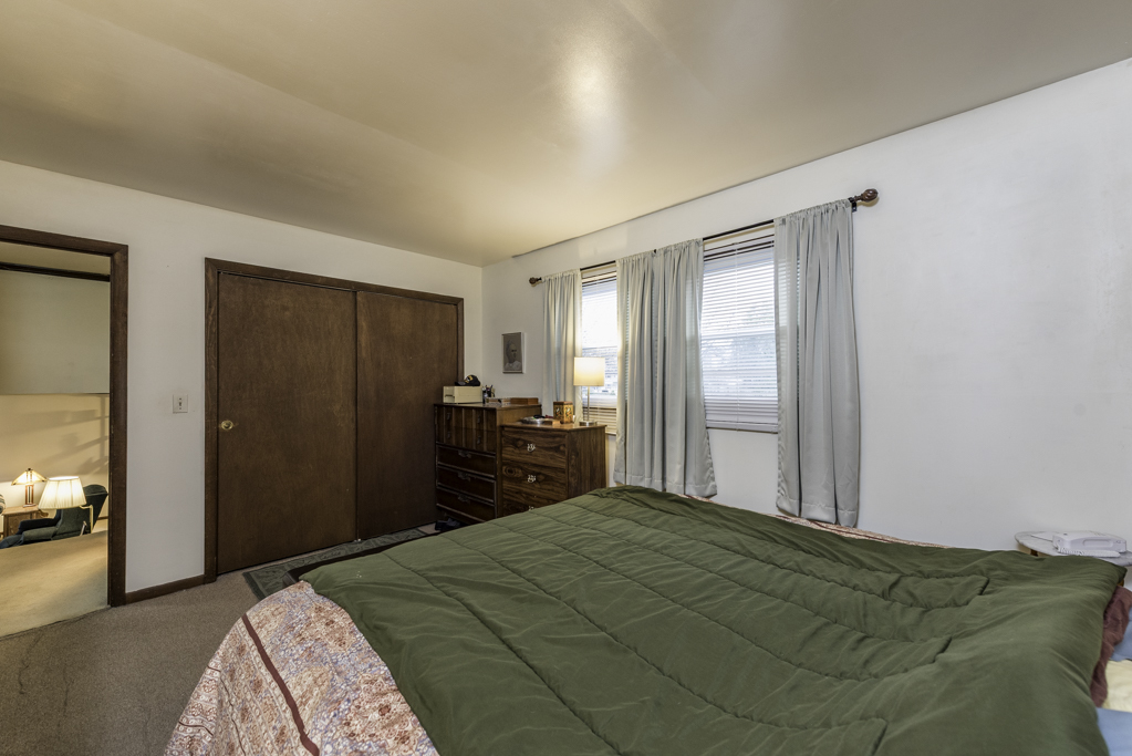 547 Phillips Circle, Antioch, IL 60002