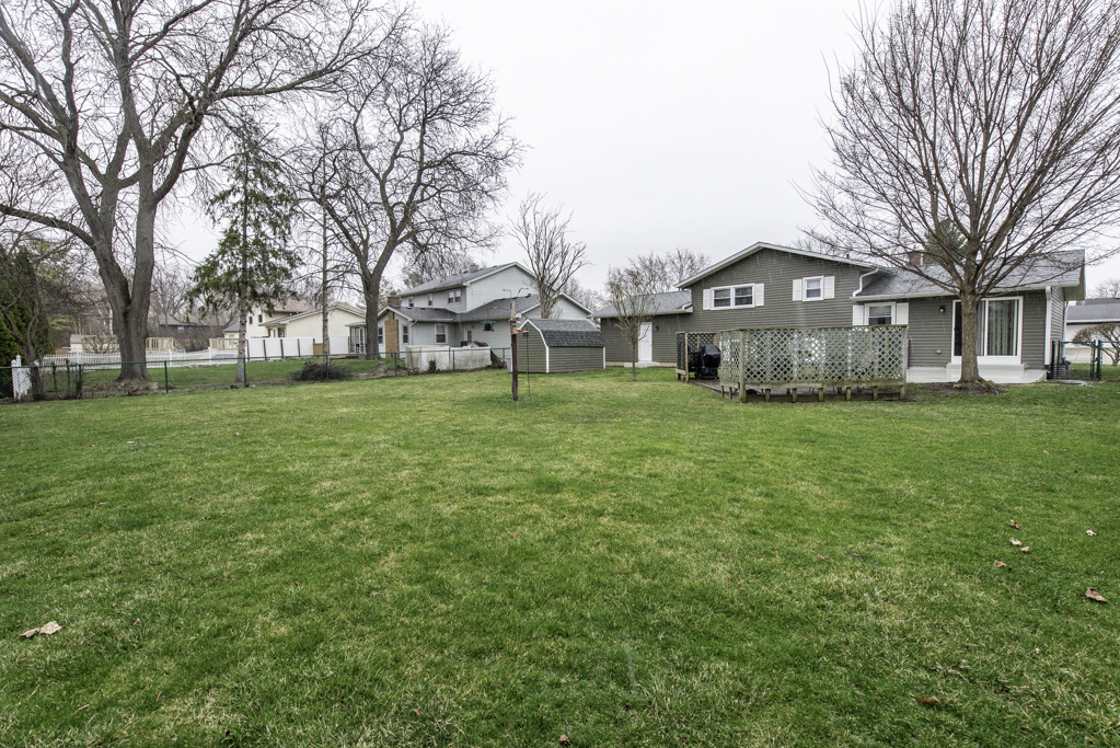 547 Phillips Circle, Antioch, IL 60002