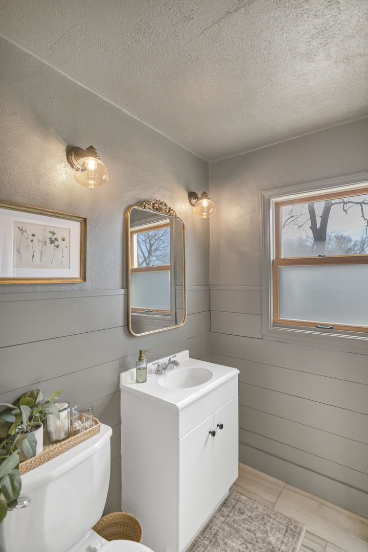 251 Merrill Avenue, Loves Park, IL 61111