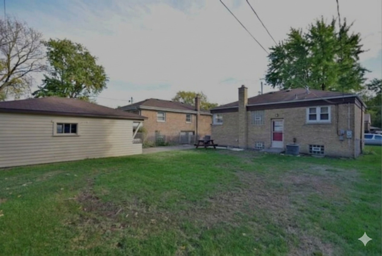 144 E Quincy Street, Riverside, IL 60546