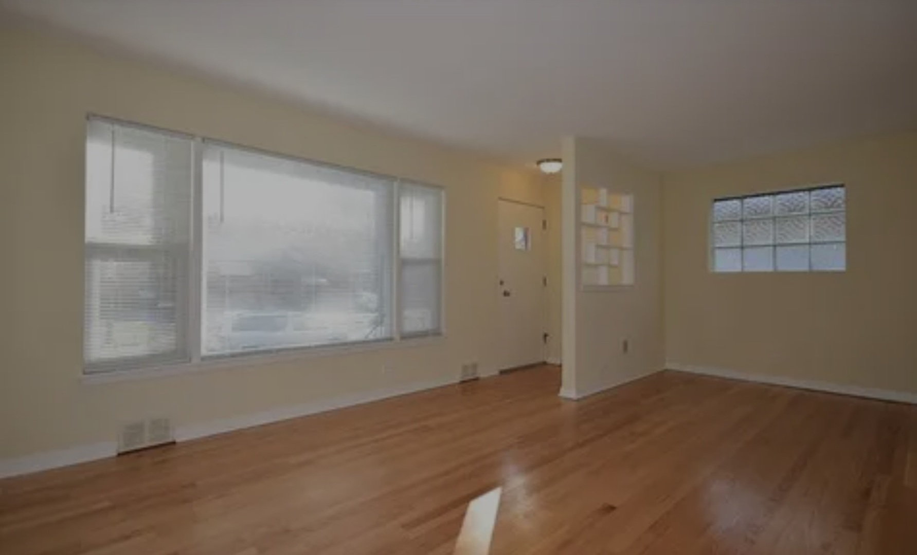 144 E Quincy Street, Riverside, IL 60546