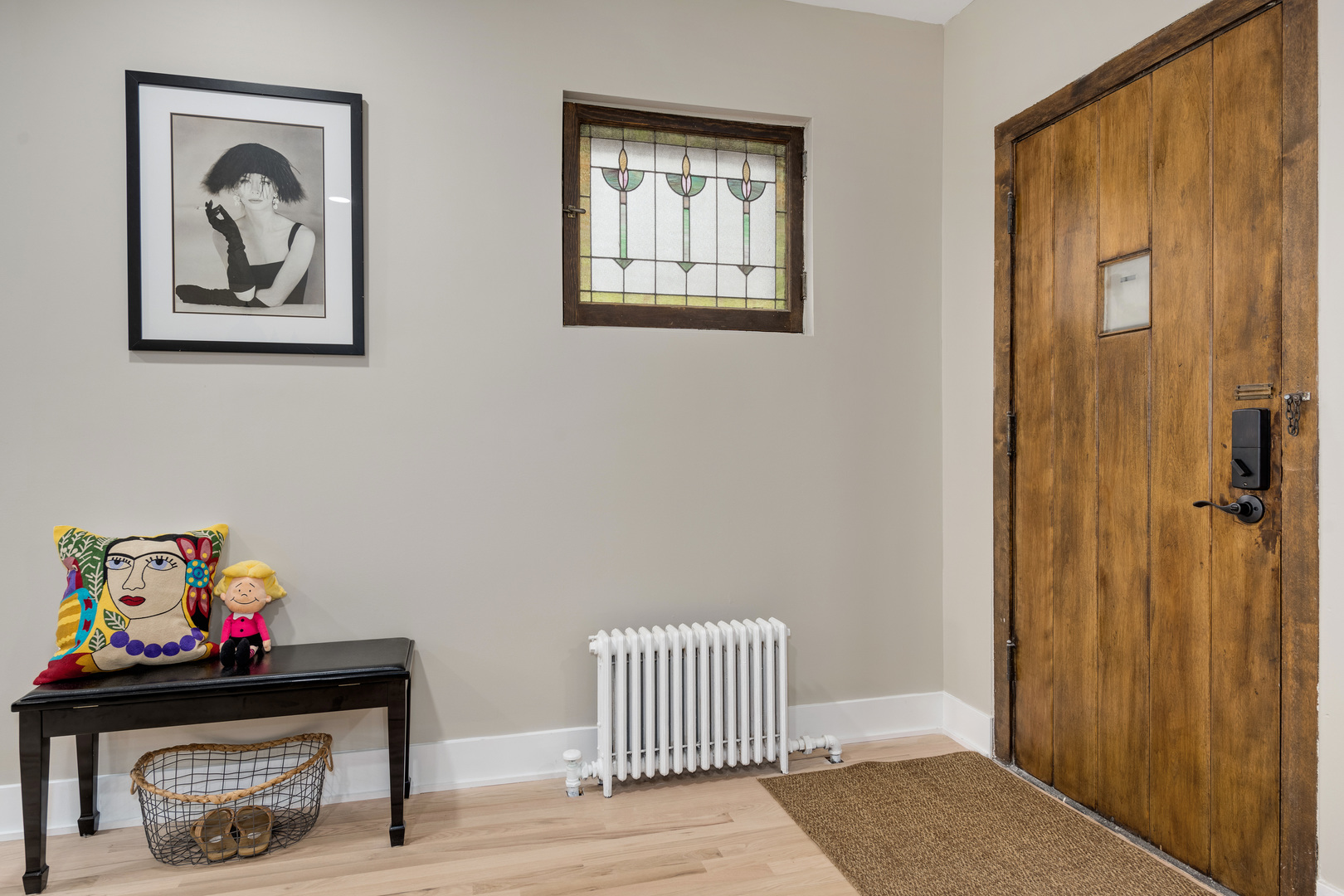 6739 N Rockwell Street, Chicago, IL 60645