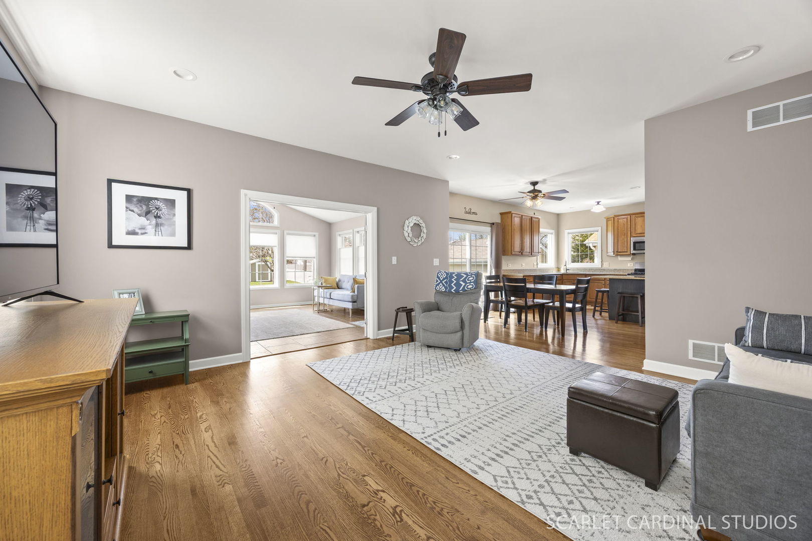 520 S Wisconsin Avenue, Villa Park, IL 60181