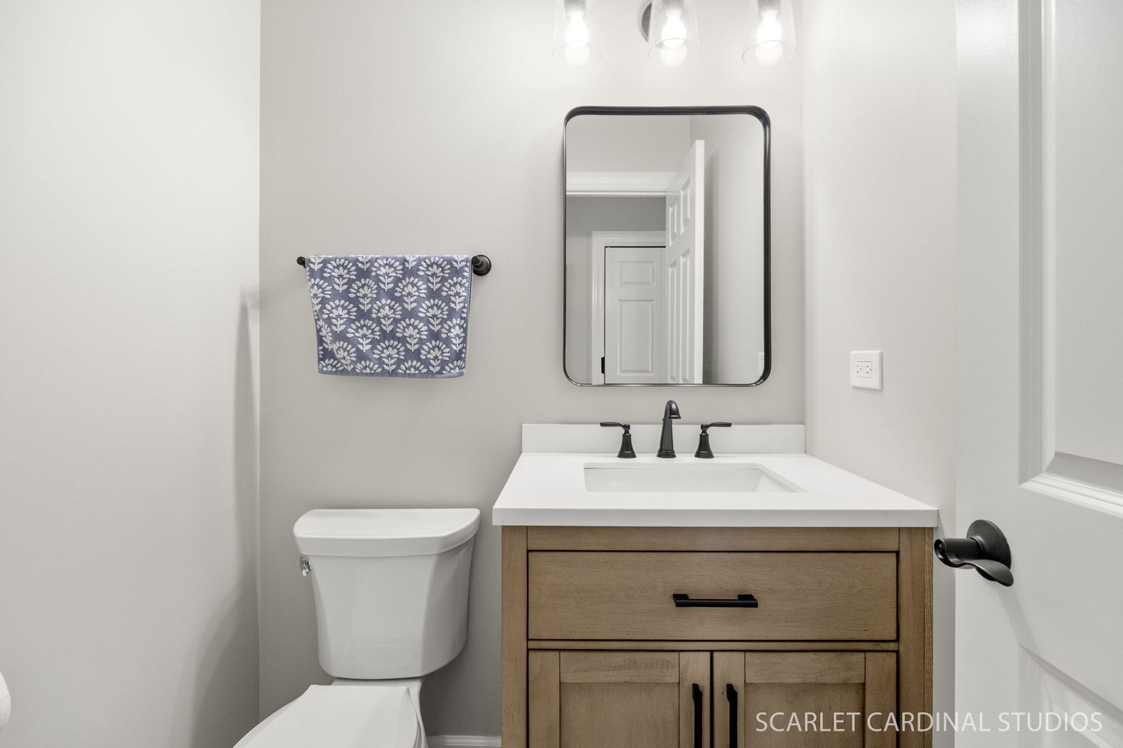 520 S Wisconsin Avenue, Villa Park, IL 60181