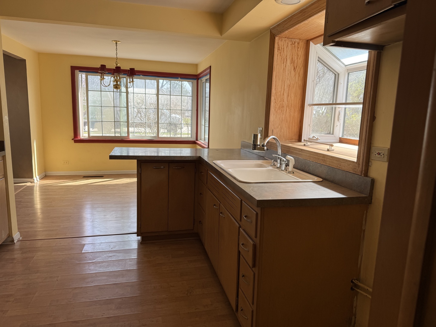 226 S Plum Grove Road, Palatine, IL 60067