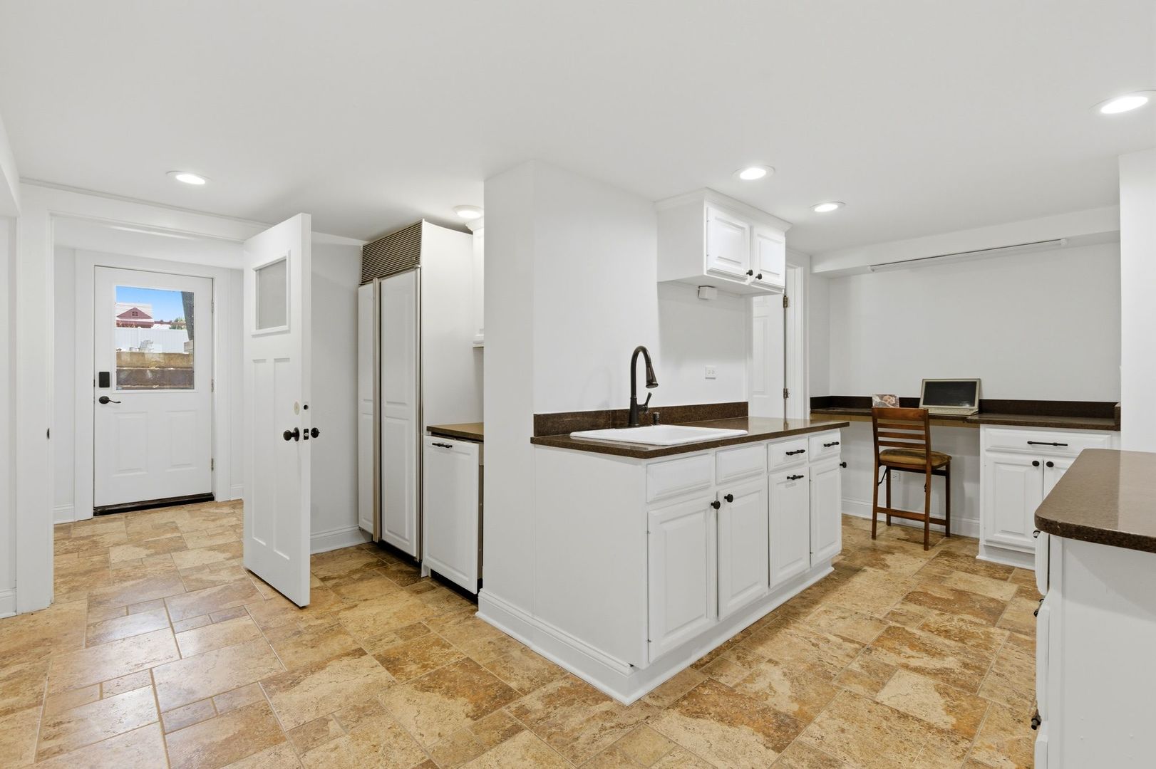 4425 Wilson Avenue, Downers Grove, IL 60515