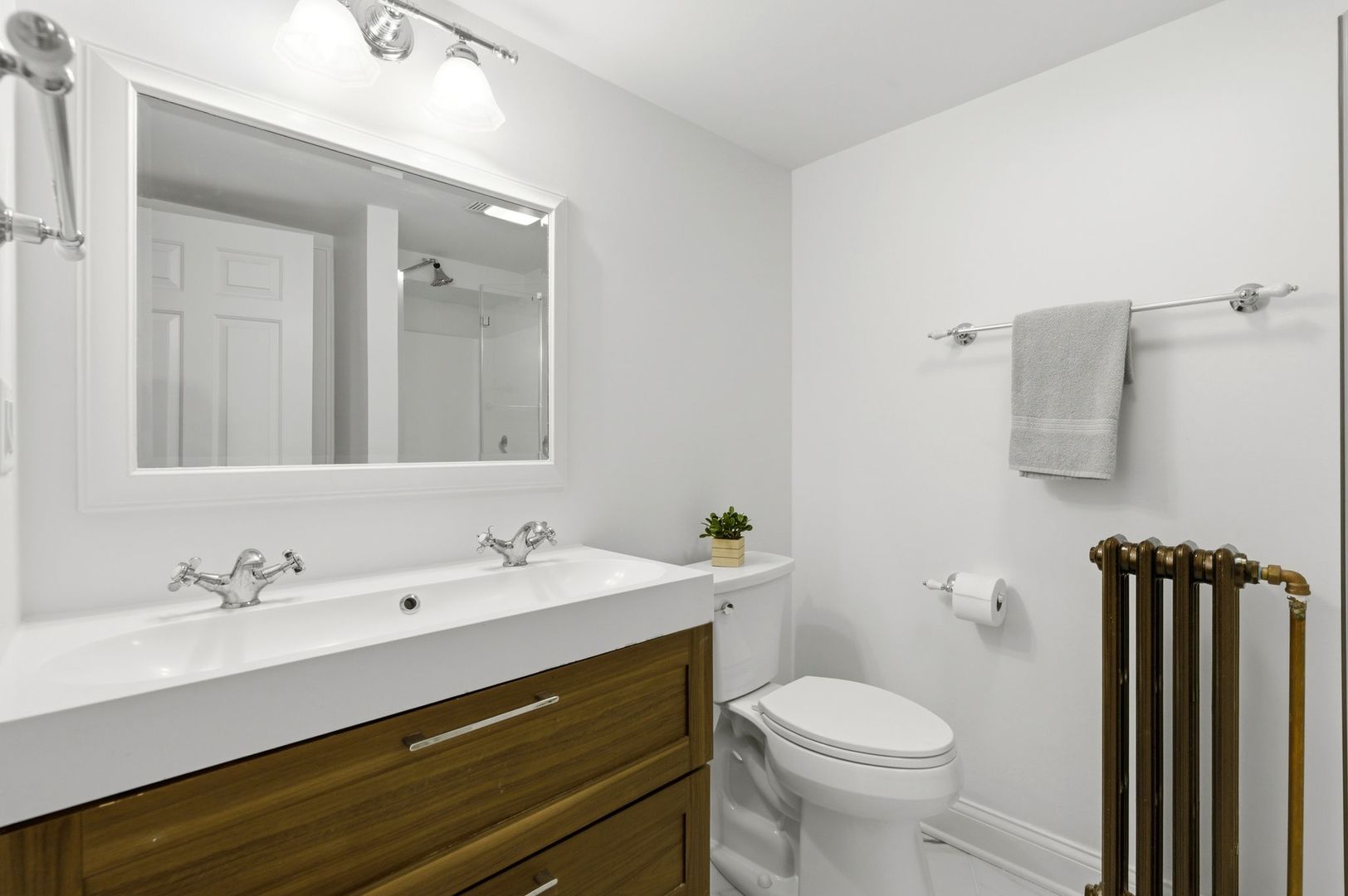 4425 Wilson Avenue, Downers Grove, IL 60515