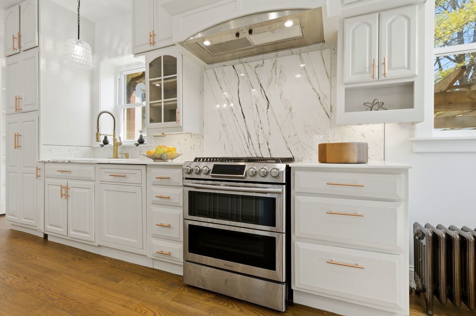 4425 Wilson Avenue, Downers Grove, IL 60515