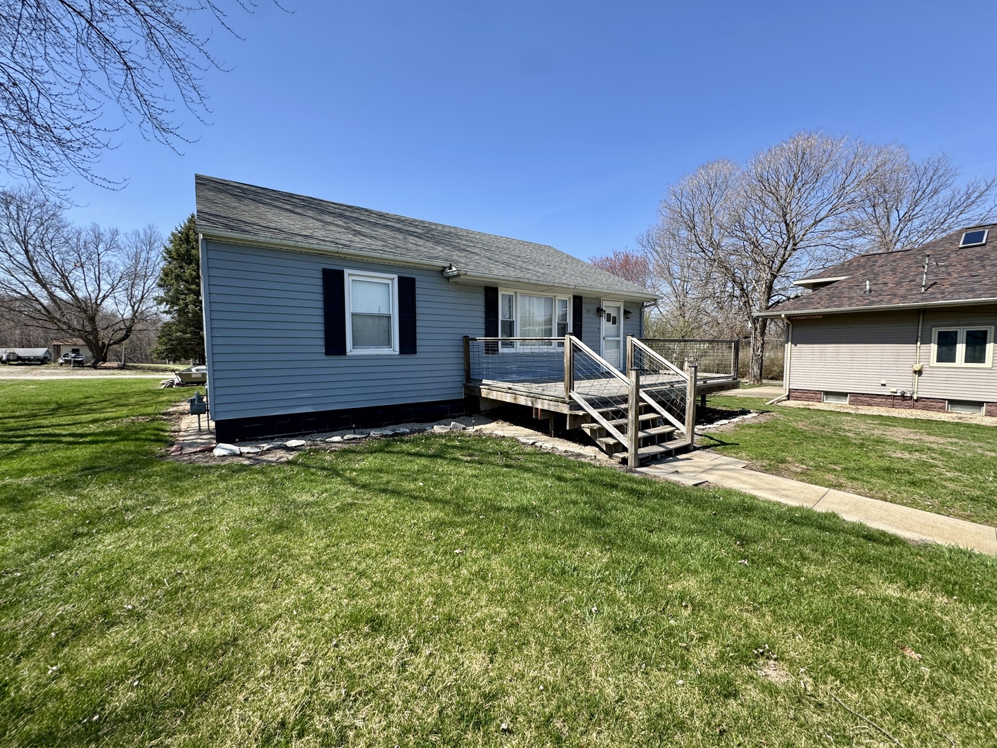 515 S PARK Street, Sheffield, IL 61361