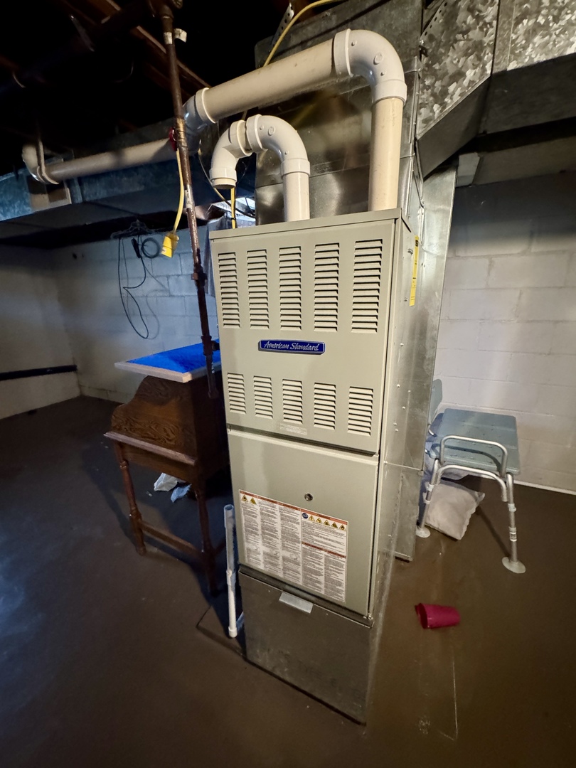 515 S PARK Street, Sheffield, IL 61361