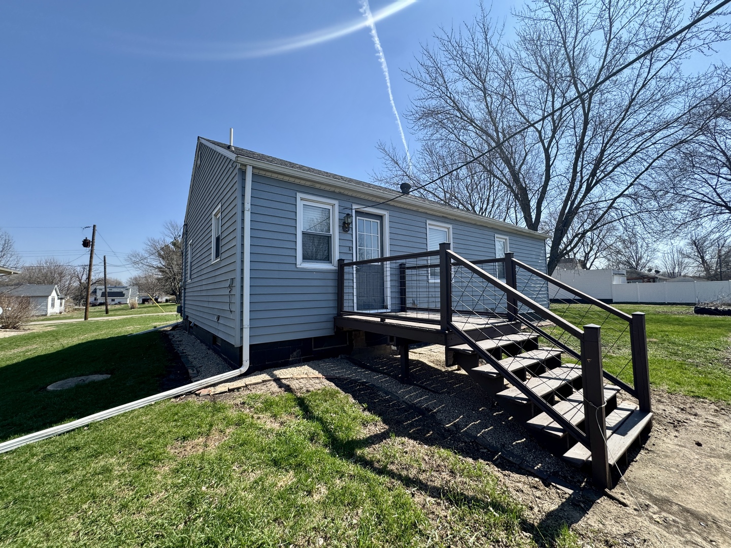 515 S PARK Street, Sheffield, IL 61361