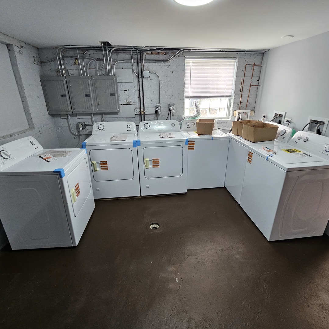 717 N Homan Avenue, Chicago, IL 60624