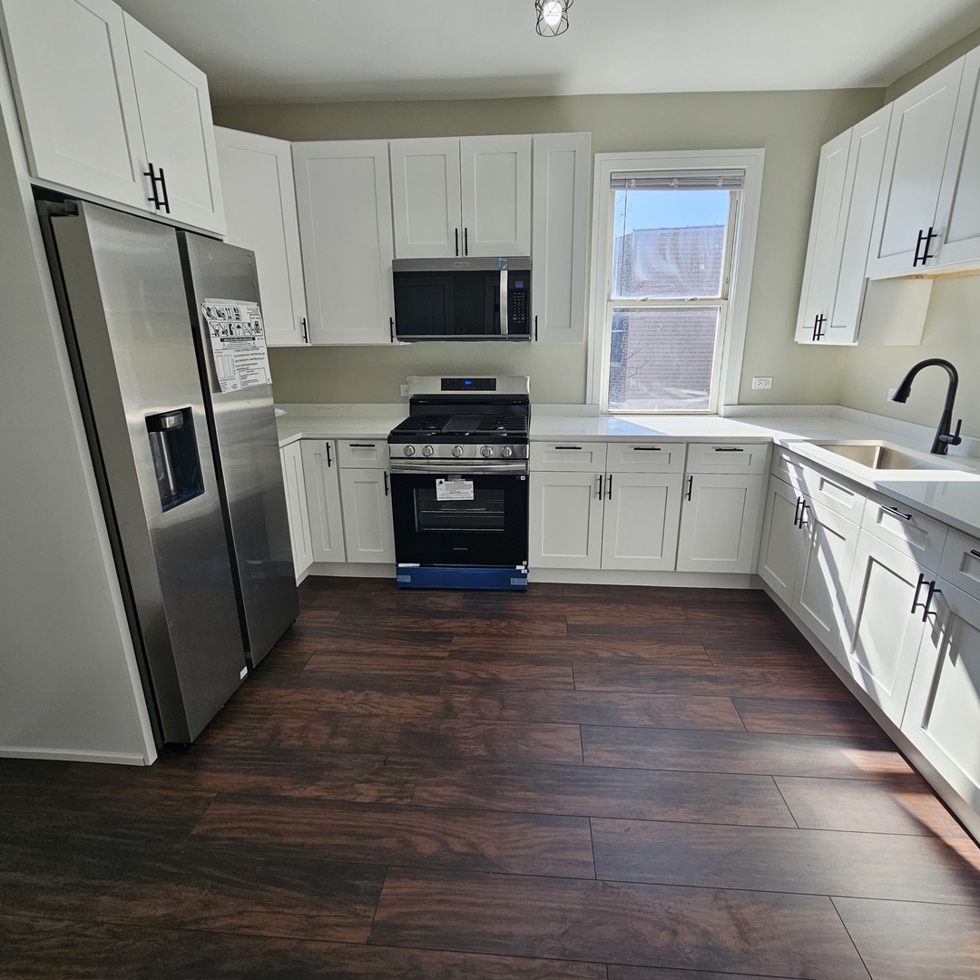 717 N Homan Avenue, Chicago, IL 60624