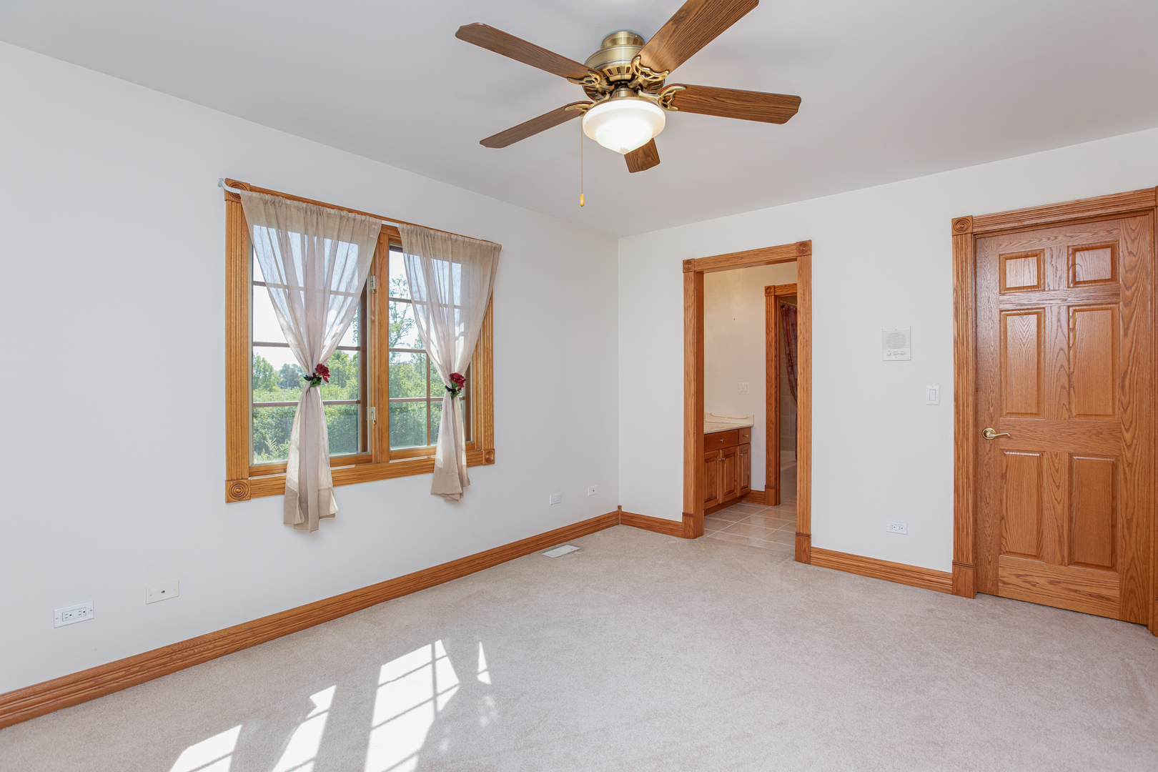 4N365 Saint Andrews Trace Lane, West Chicago, IL 60185