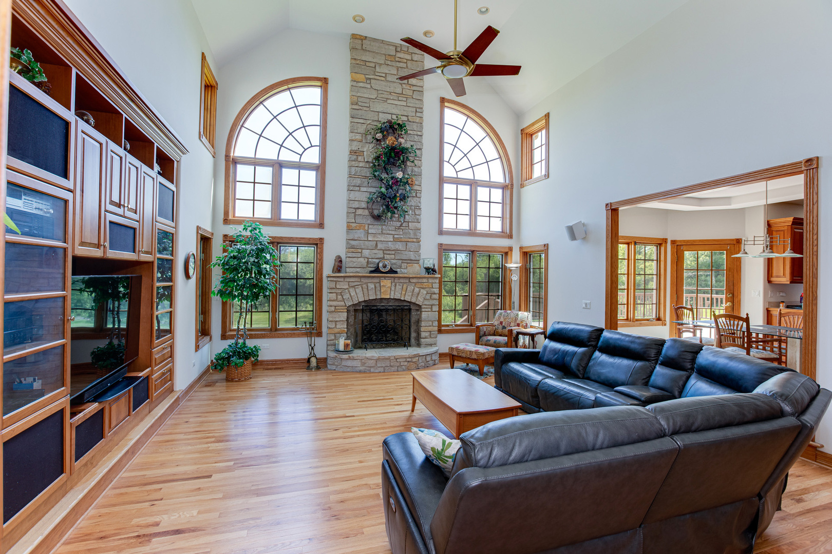 4N365 Saint Andrews Trace Lane, West Chicago, IL 60185