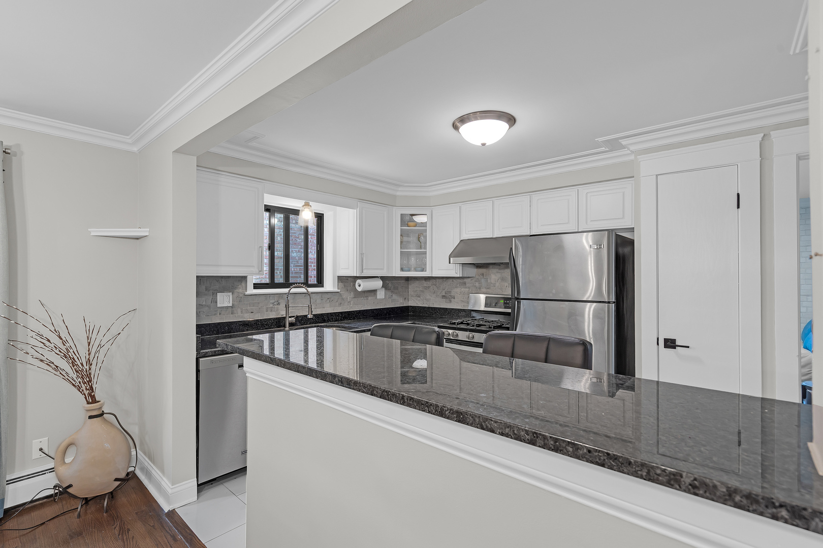 6870 N Northwest Highway #2F, Chicago, IL 60631