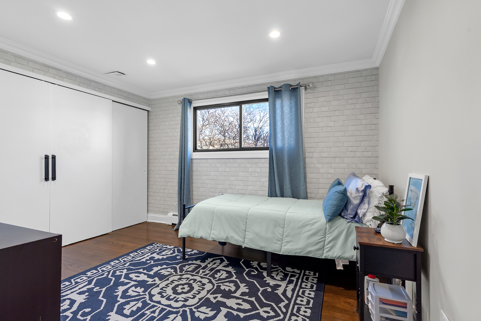 6870 N Northwest Highway #2F, Chicago, IL 60631