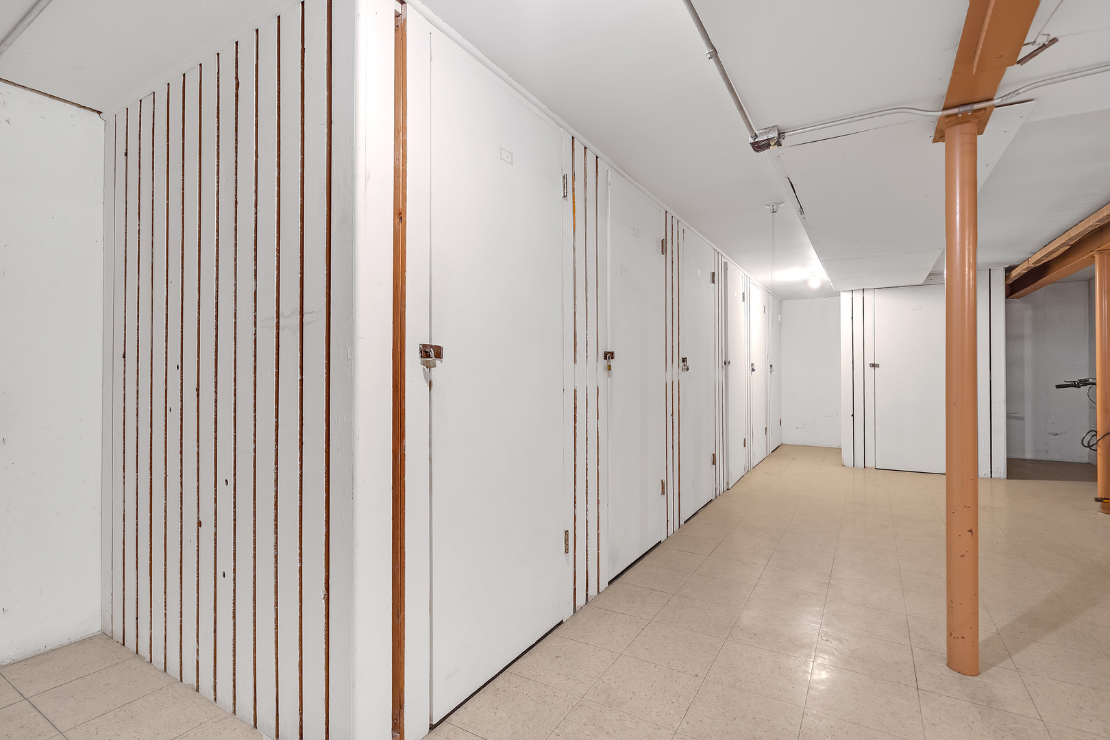 6870 N Northwest Highway #2F, Chicago, IL 60631